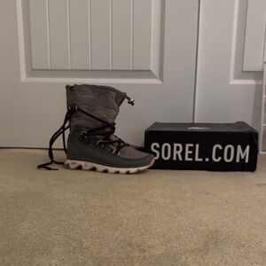 Sorel Gray Quilted Lace-Up Boot with Cream Sole
